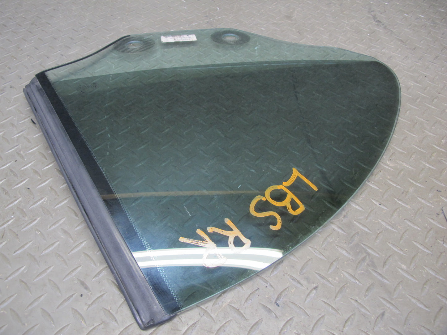 2012-2018 BMW F12 M6 Convertible Rear Right Pass Side Quarter Glass Window