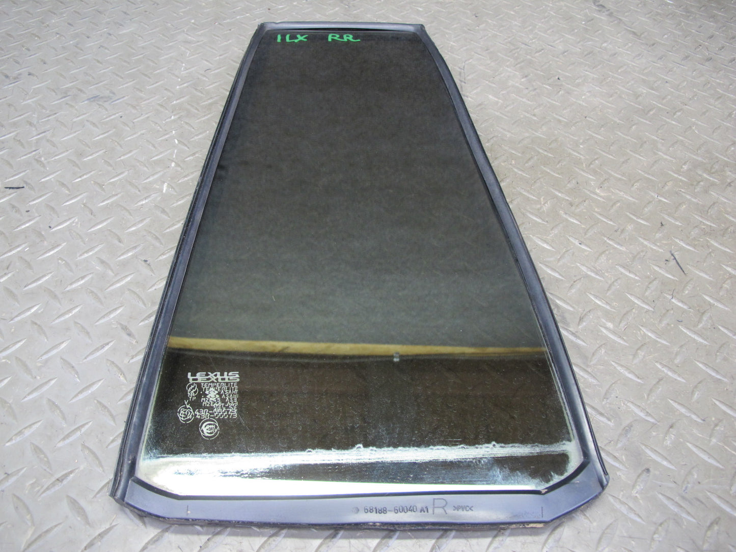 1998-2007 Lexus J100 LX470 Rear Right Side Door Vent Fixed Glass Window