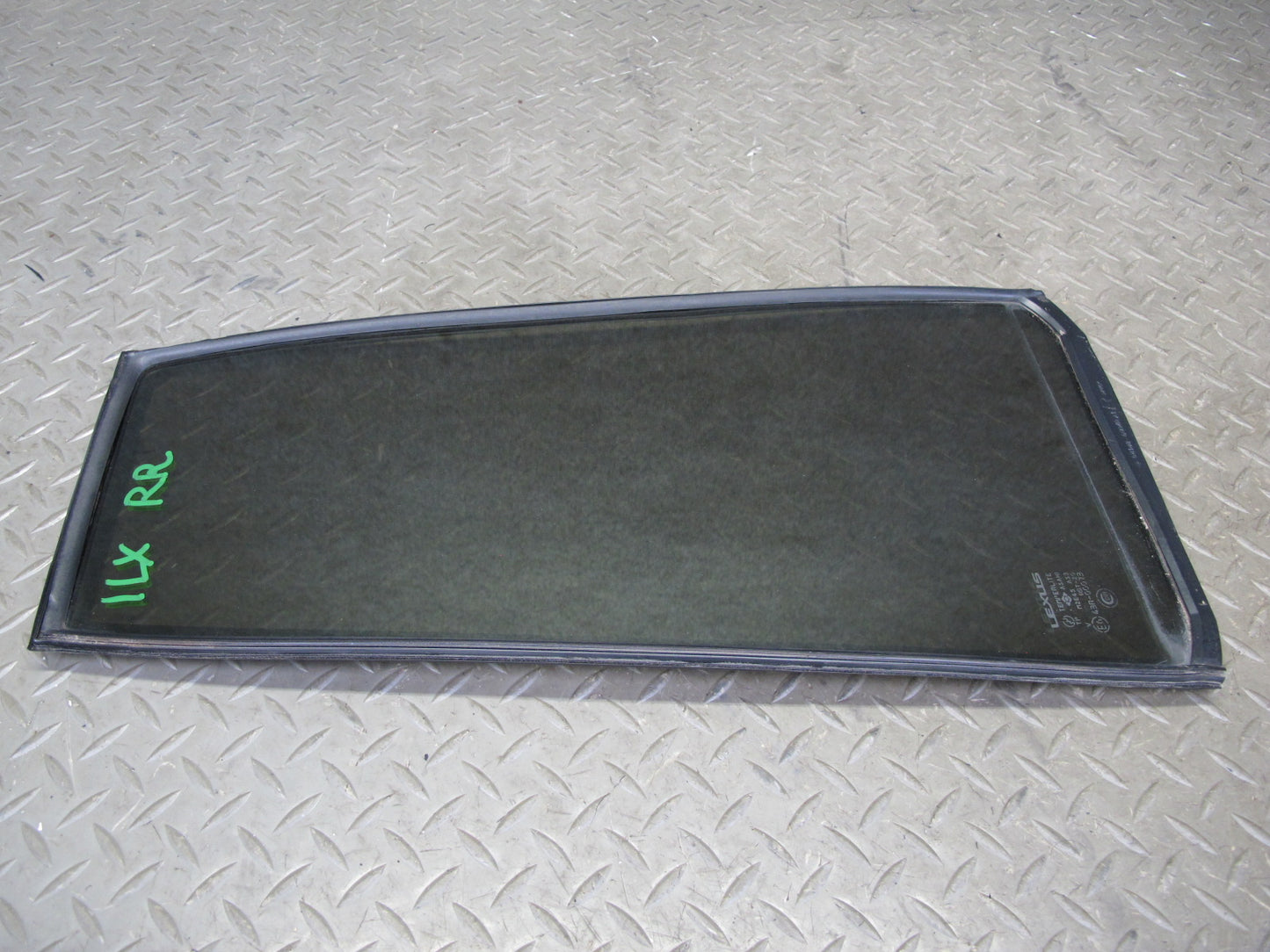 1998-2007 Lexus J100 LX470 Rear Right Side Door Vent Fixed Glass Window