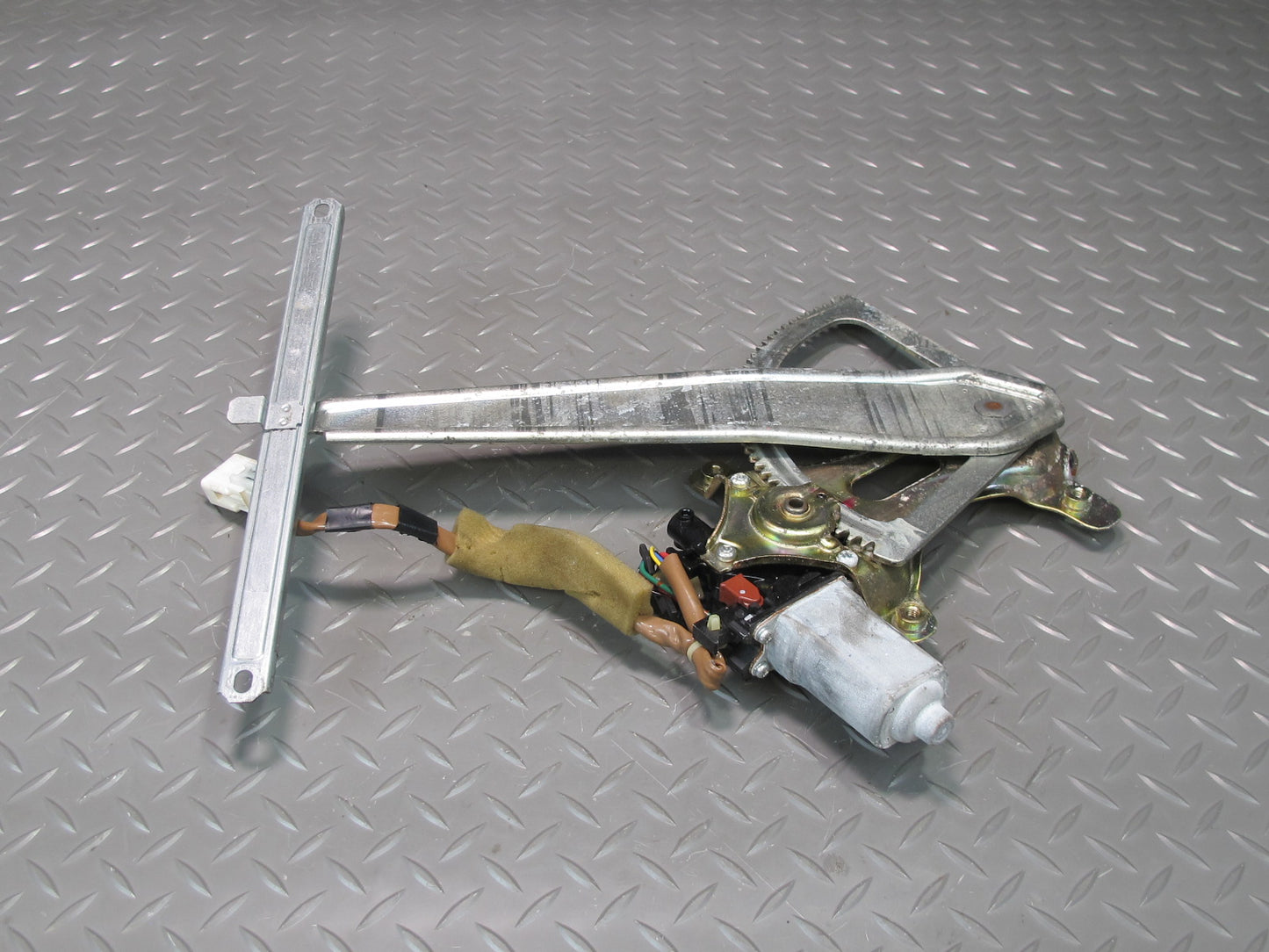 01-06 Lexus UCF30L LS430 Rear Right Door Window Regulator w Motor OEM