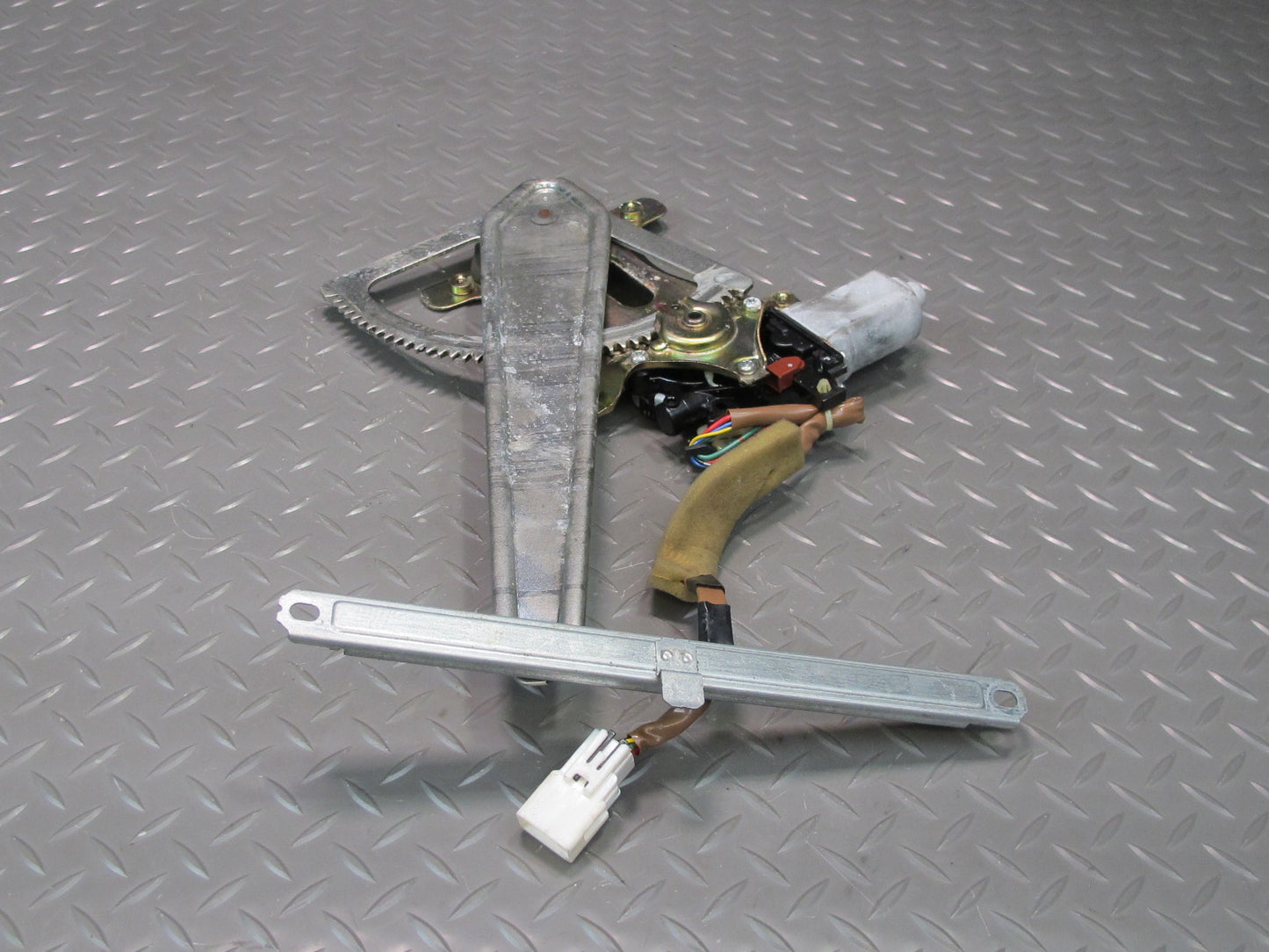 01-06 Lexus UCF30L LS430 Rear Right Door Window Regulator w Motor OEM