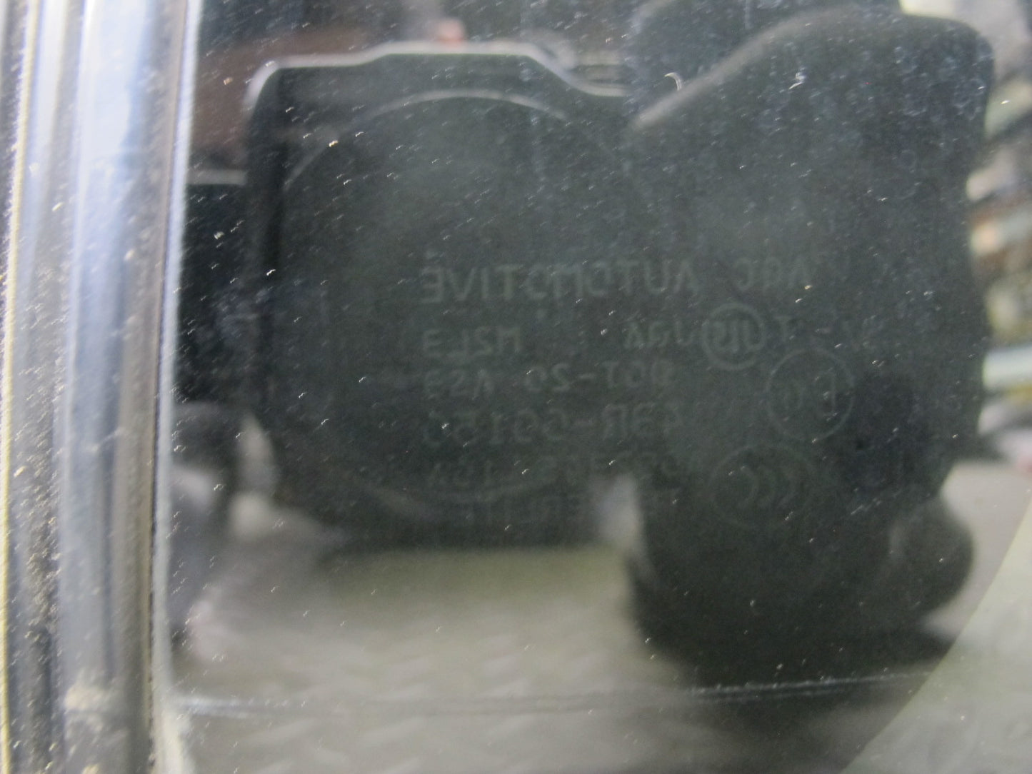 2011-2017 Infiniti QX56 QX80 Rear Right Passenger Side Door Vent Glass Window