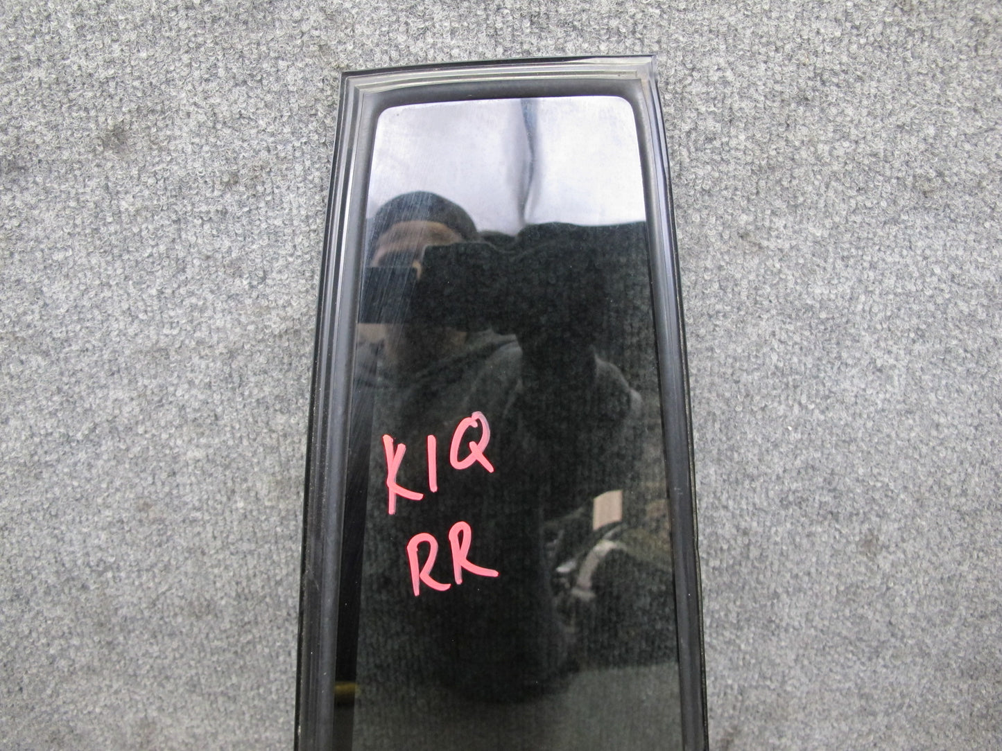 2011-2017 Infiniti QX56 QX80 Rear Right Passenger Side Door Vent Glass Window