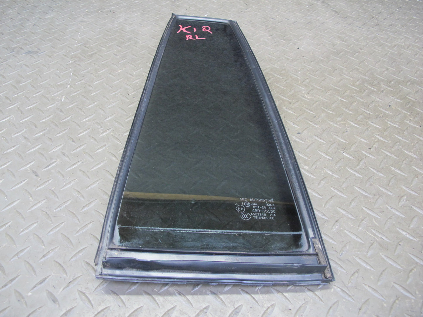 2011-2017 Infiniti QX56 QX80 Rear Left Driver Side Door Vent Glass Window