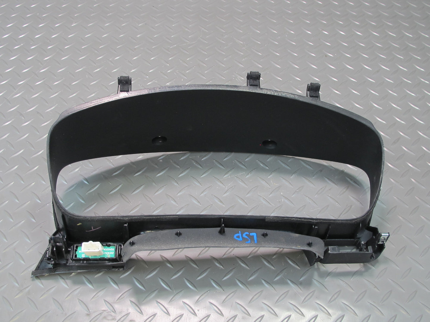 01-06 Lexus UCF30L LS430 Dash Instrument Cluster Speedometer Trim w Switches OEM