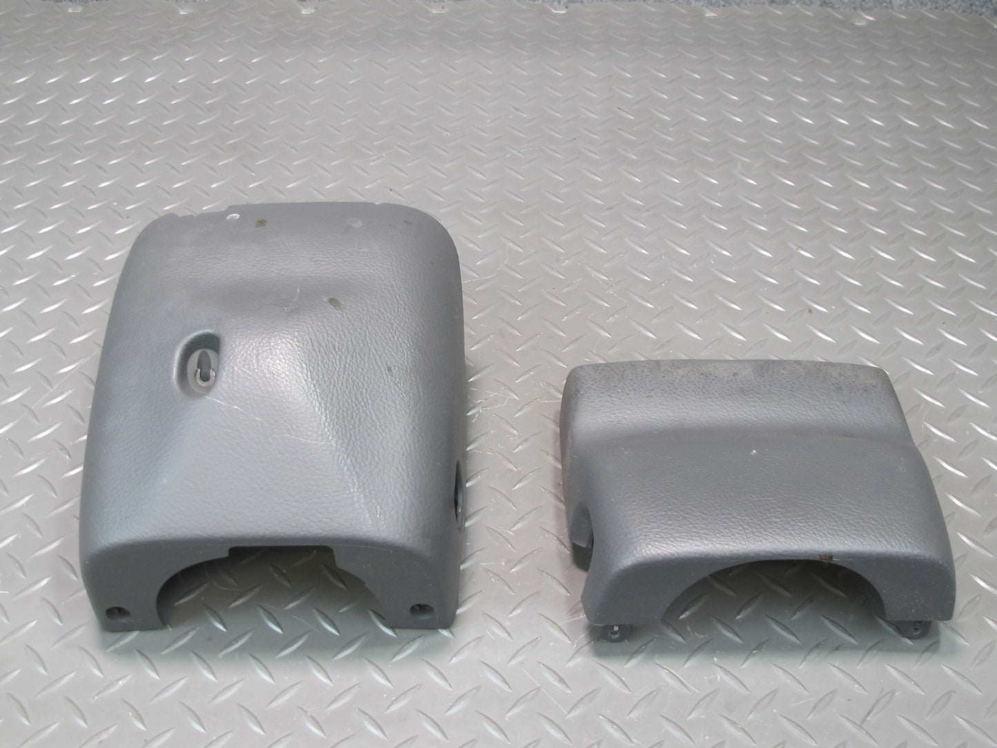 01-06 Lexus UCF30L LS430 Steering Column Upper & Lower Trim Cover Panel Set OEM