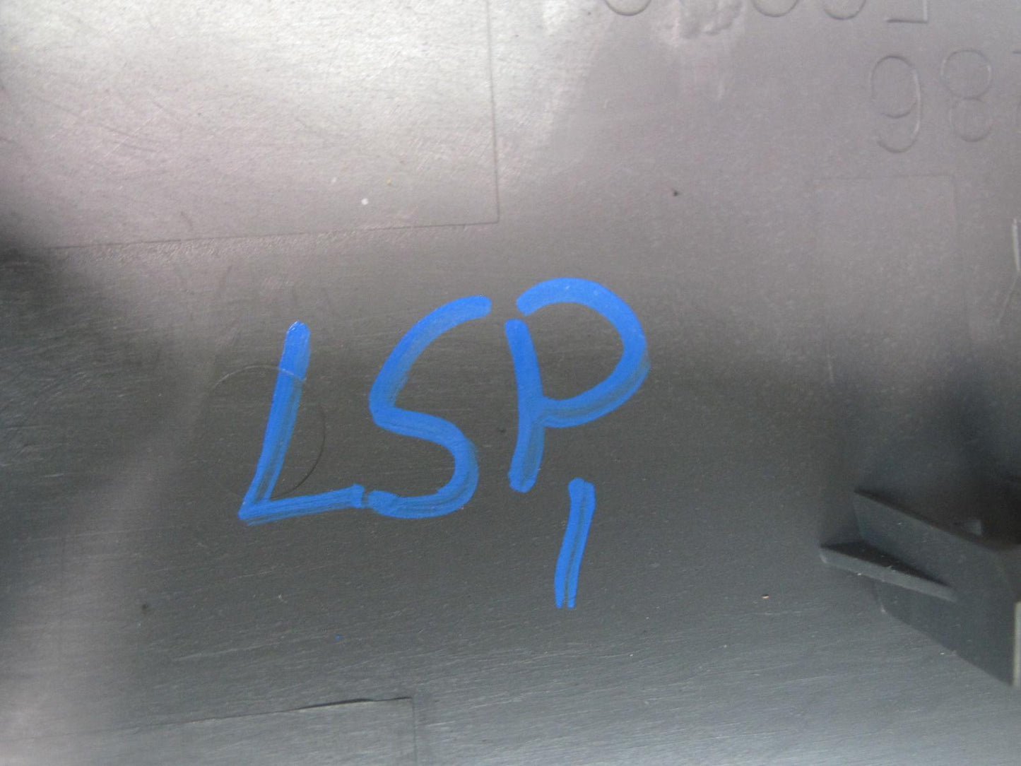 01-06 Lexus UCF30L LS430 Steering Column Upper & Lower Trim Cover Panel Set OEM