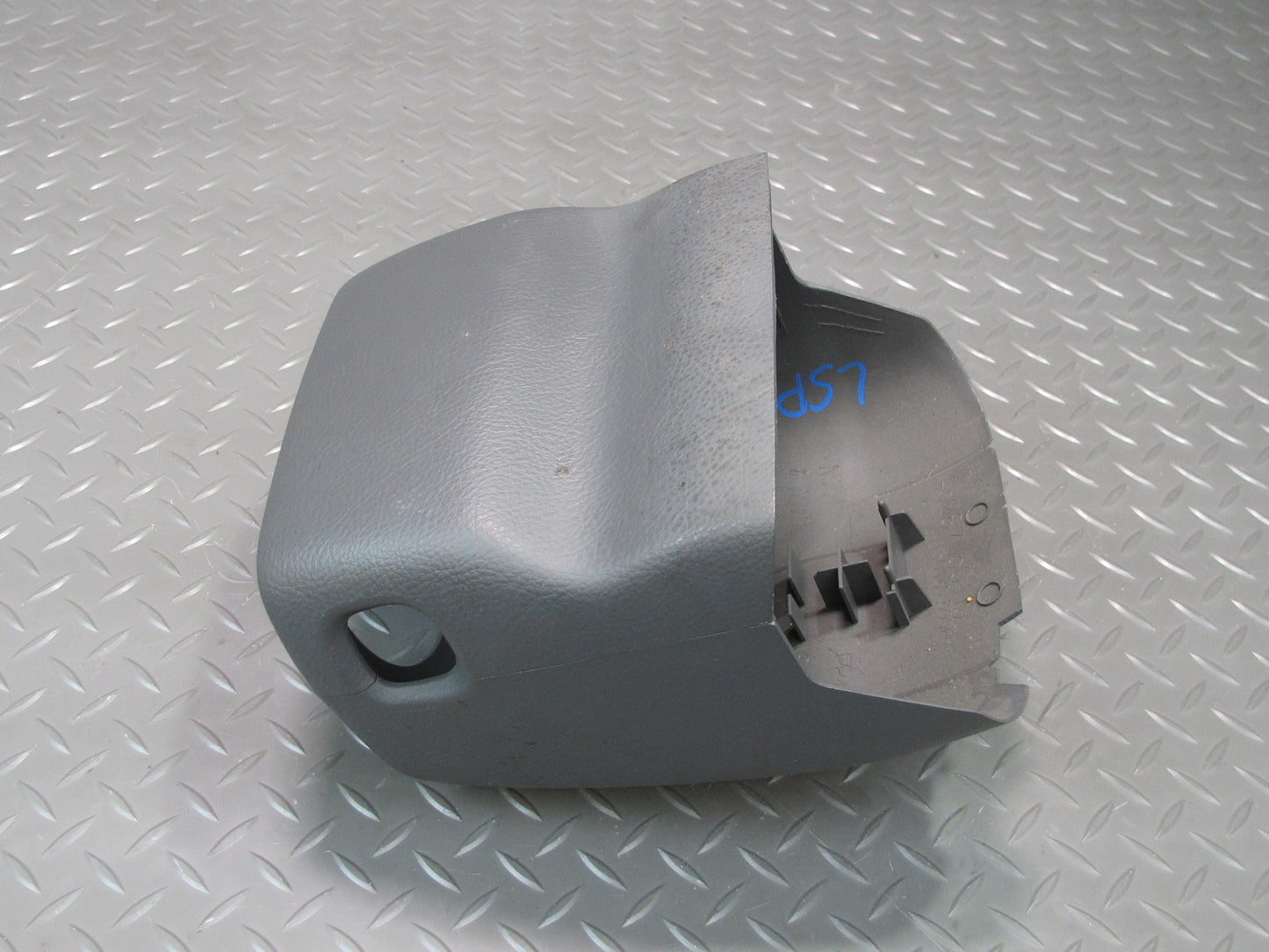 01-06 Lexus UCF30L LS430 Steering Column Upper & Lower Trim Cover Panel Set OEM