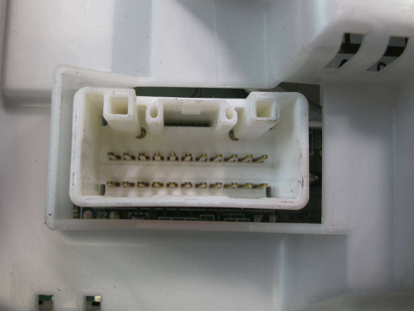 05-06 Lexus UCF30L LS430 Instrument Cluster Gauge Speedometer OEM