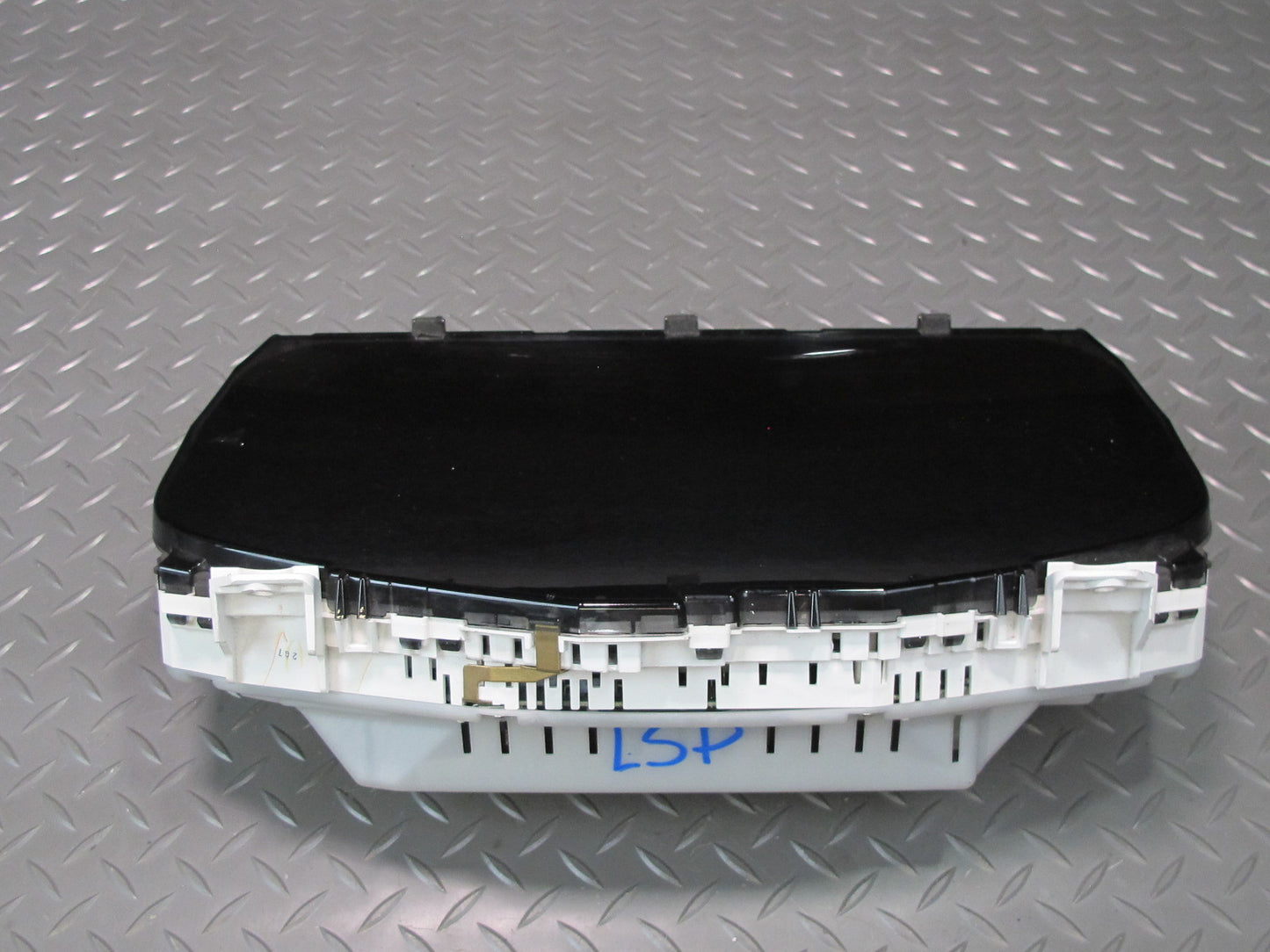 05-06 Lexus UCF30L LS430 Instrument Cluster Gauge Speedometer OEM