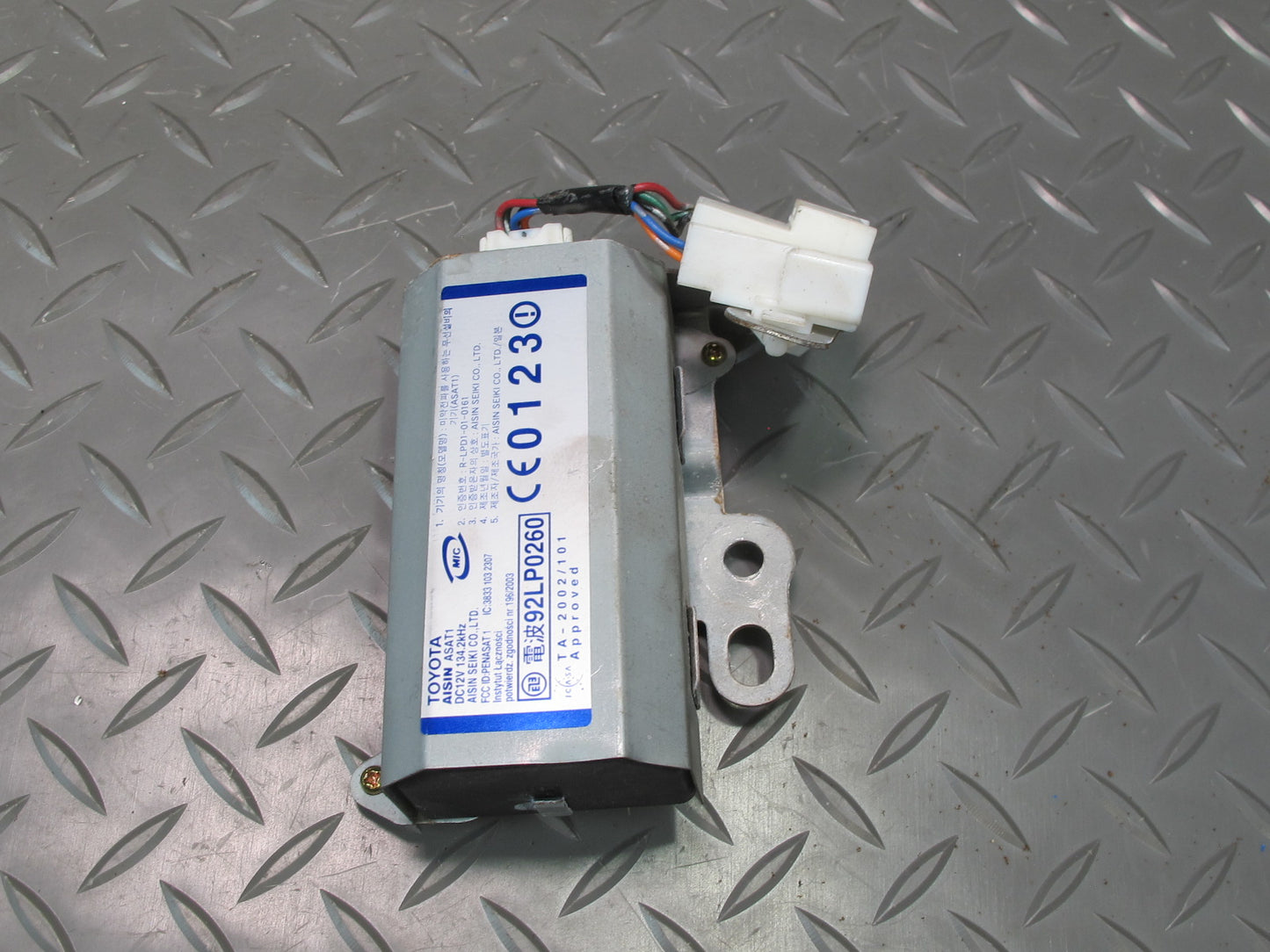 04-06 Lexus UCF30L LS430 Rear Trunk Luggage Smart KEY Oscillator 89993-50020 OEM