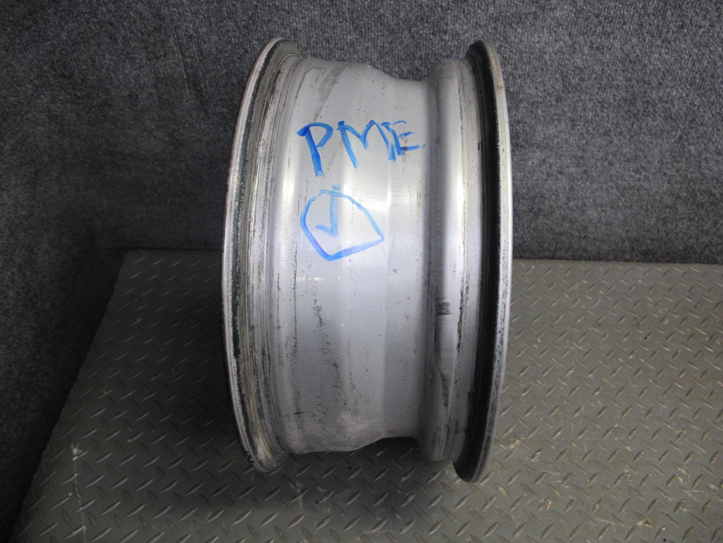 1995 Mercedes W124 300D Factory R15 15" Wheel Rim 15x6.5J ET44 1244011802 OEM