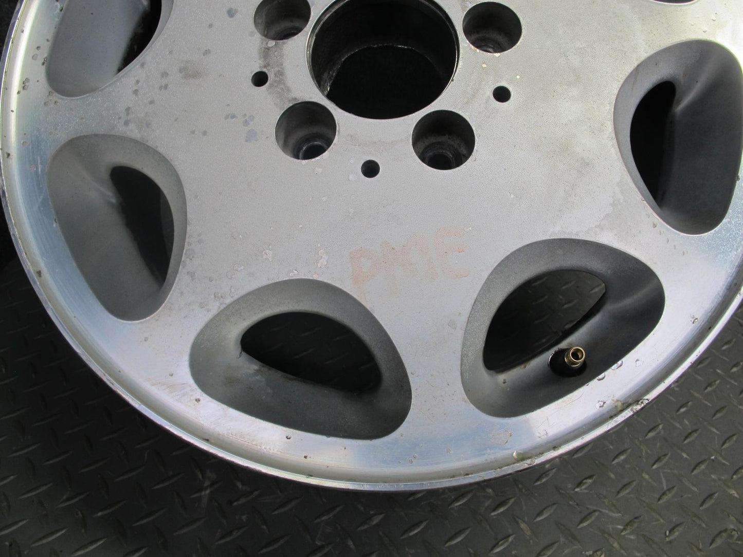 1995 Mercedes W124 300D Factory R15 15" Wheel Rim 15x6.5J ET44 1244011802 OEM