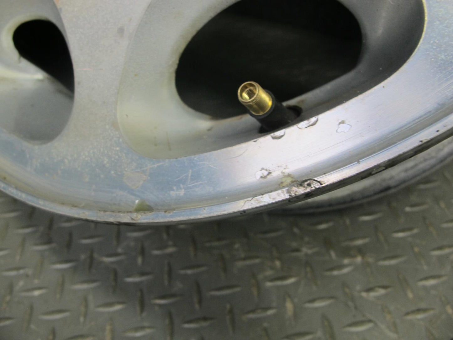 1995 Mercedes W124 300D Factory R15 15" Wheel Rim 15x6.5J ET44 1244011802 OEM