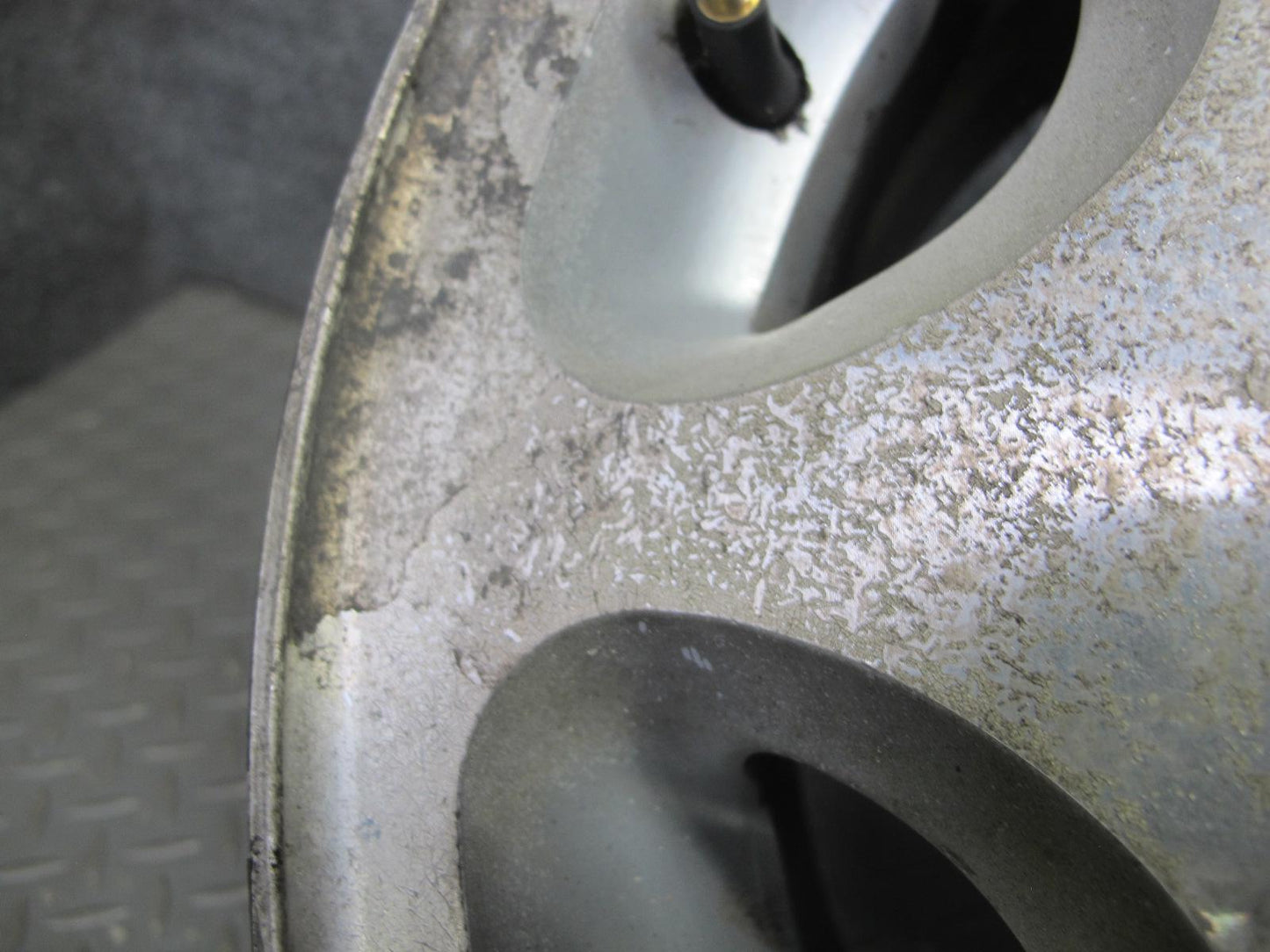 1995 Mercedes W124 300D Factory R15 15" Wheel Rim 15x6.5J ET44 1244011802 OEM