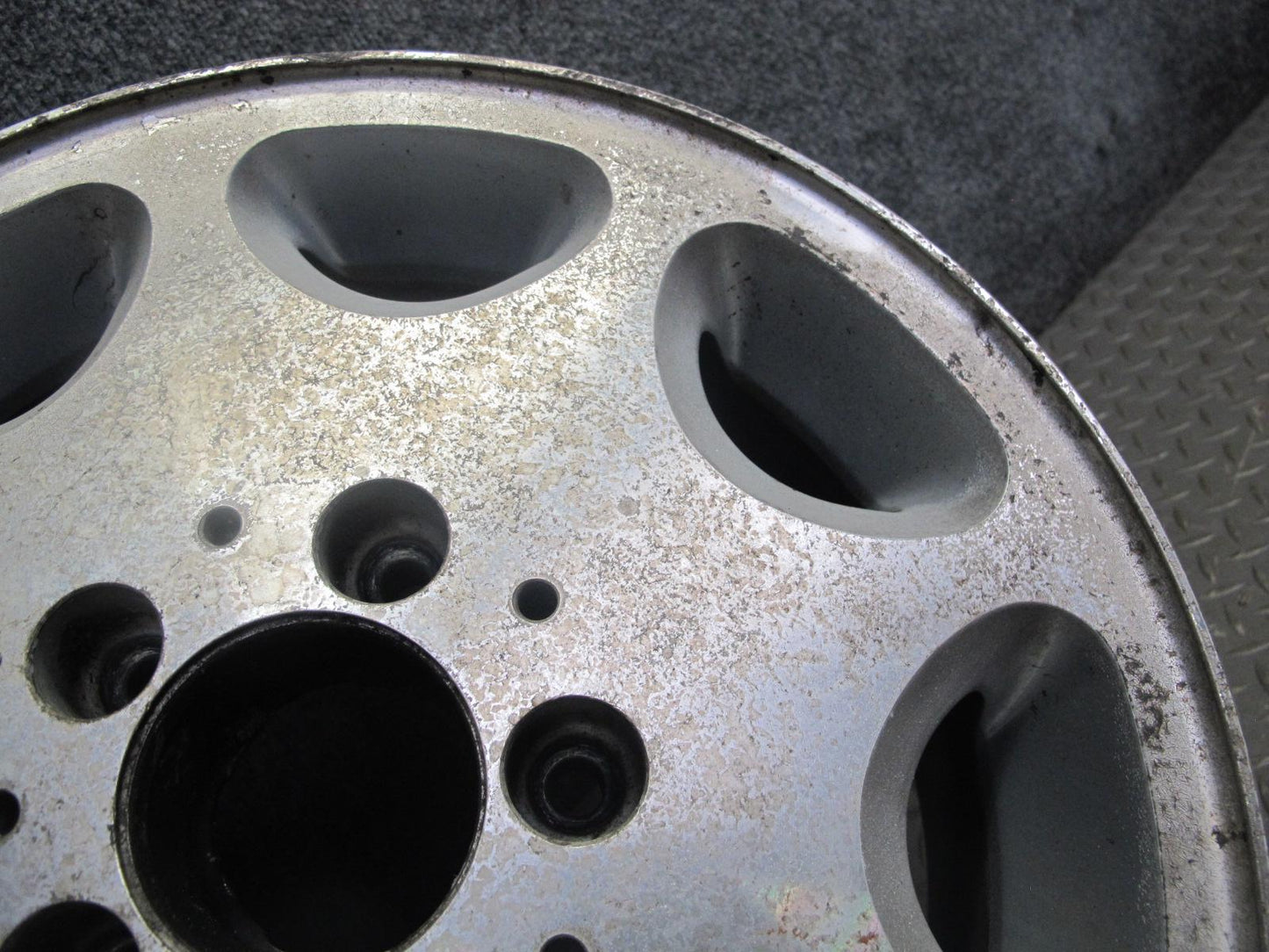 1995 Mercedes W124 300D Factory R15 15" Wheel Rim 15x6.5J ET44 1244011802 OEM