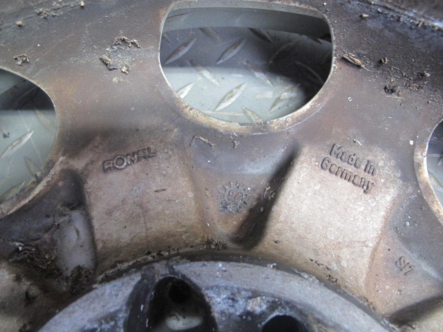 1995 Mercedes W124 300D Factory R15 15" Wheel Rim 15x6.5J ET44 1244011802 OEM