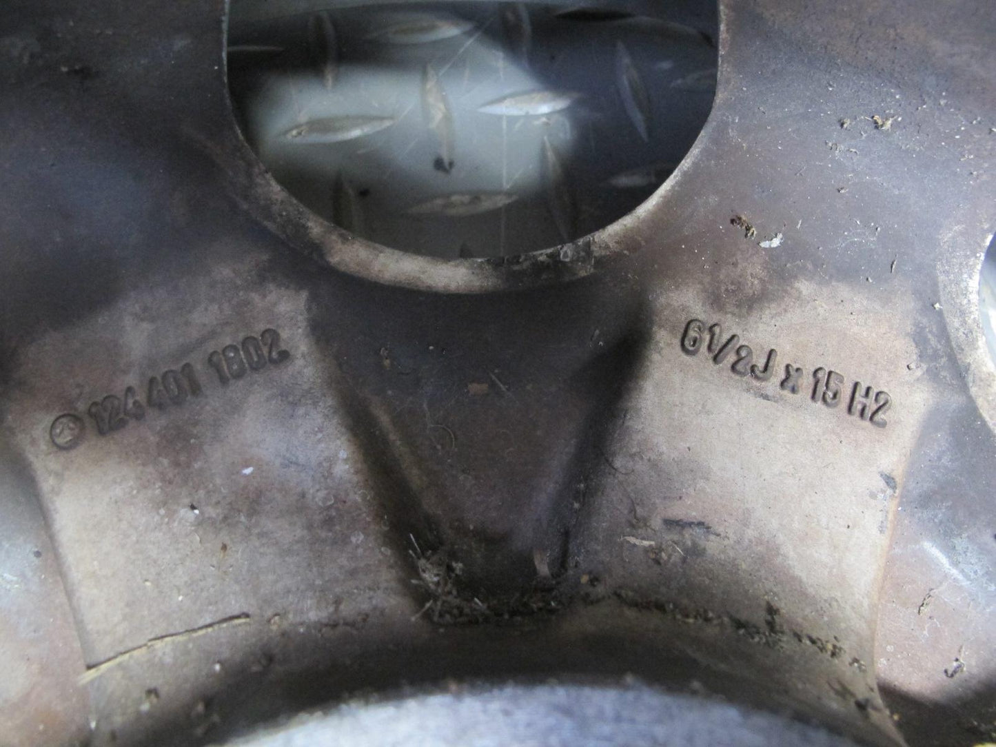 1995 Mercedes W124 300D Factory R15 15" Wheel Rim 15x6.5J ET44 1244011802 OEM