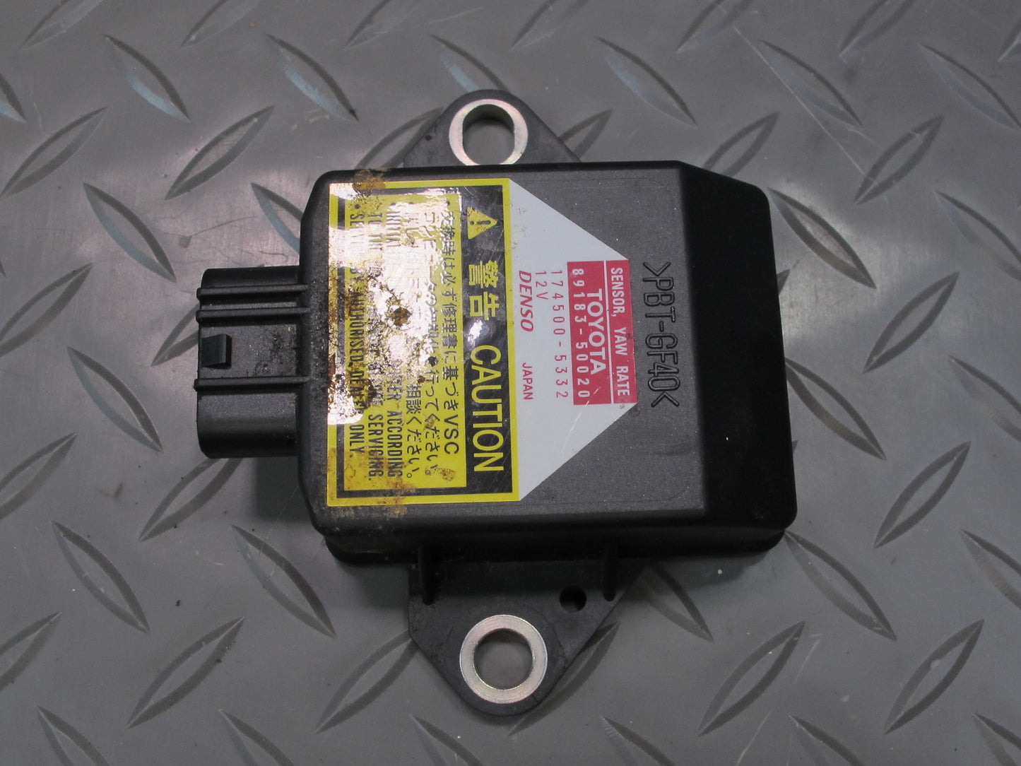 04-06 Lexus UCF30L LS430 YAW Turn Rate Stability Sensor 89183-50020 OEM