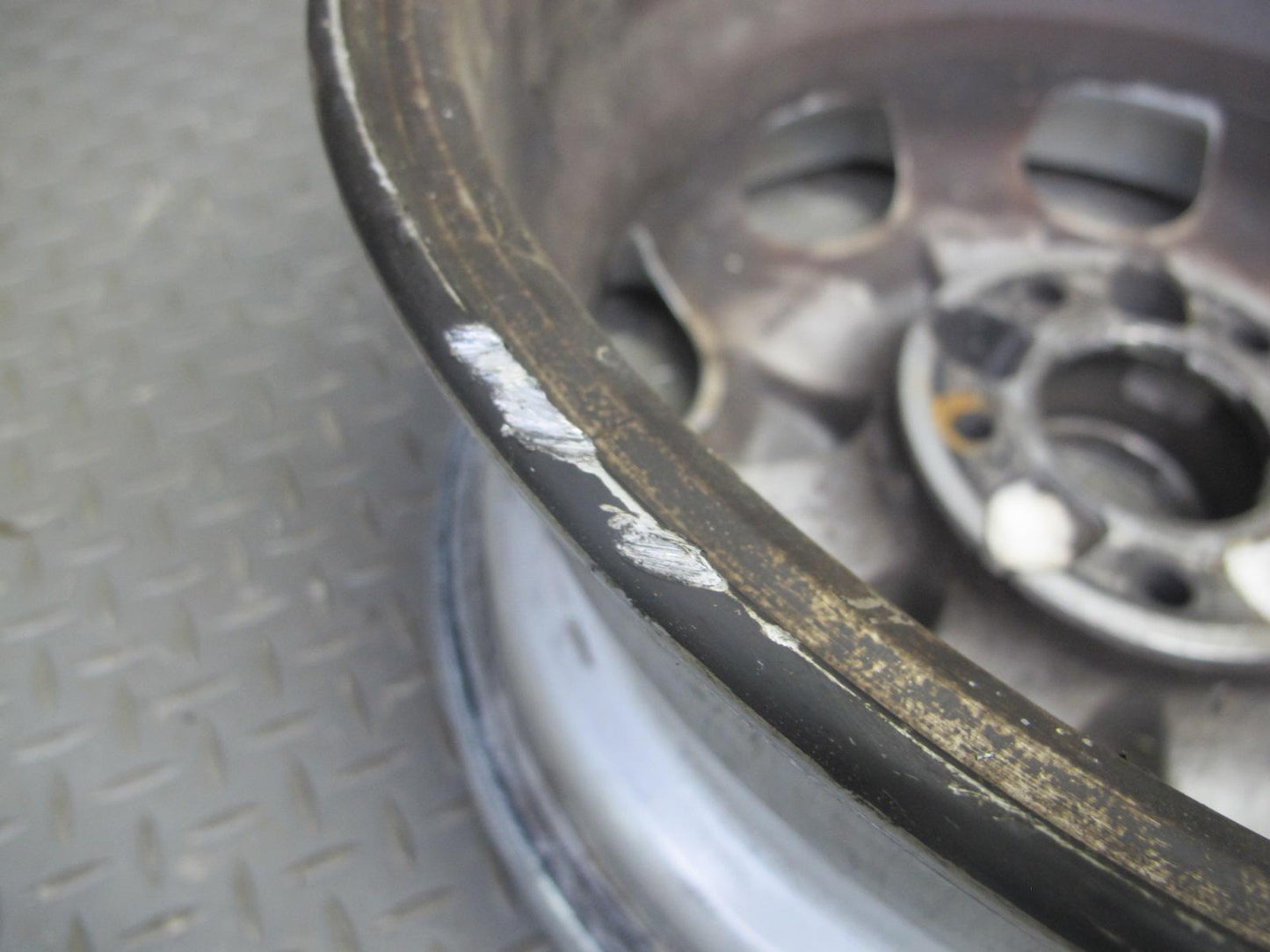 1995 Mercedes W124 300D Factory R15 15" Wheel Rim 15x6.5J ET44 1244011802 OEM