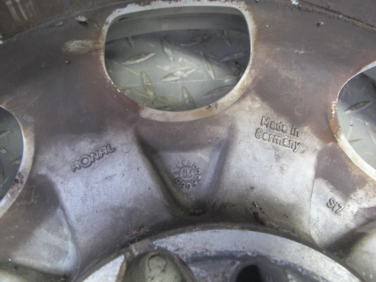 1995 Mercedes W124 300D Factory R15 15" Wheel Rim 15x6.5J ET44 1244011802 OEM