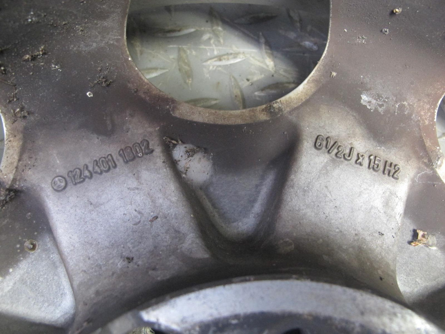 1995 Mercedes W124 300D Factory R15 15" Wheel Rim 15x6.5J ET44 1244011802 OEM