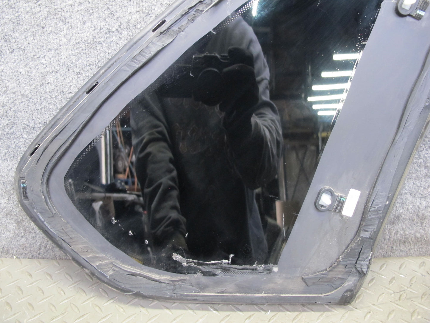 2014-2018 BMW F15 X5 Rear Left Quarter Glass Window 7305771