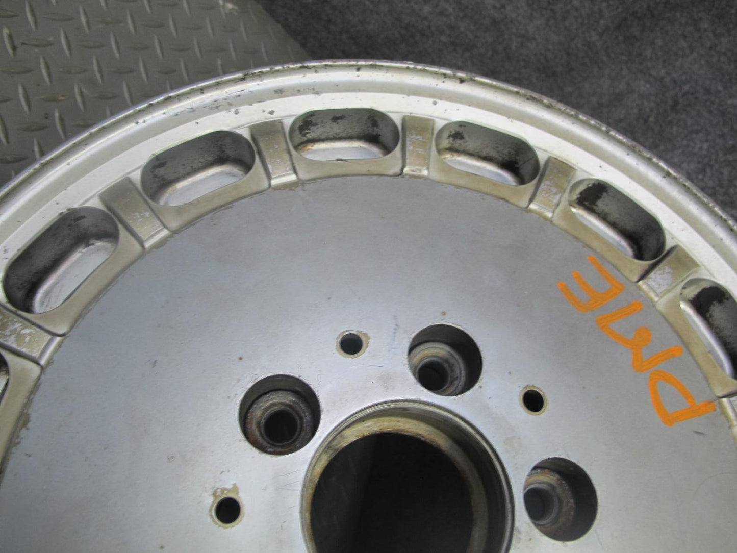 86-89 Mercedes W124 300D Factory R15 15" Wheel Rim 15x6.5J ET49 1244001802 OEM