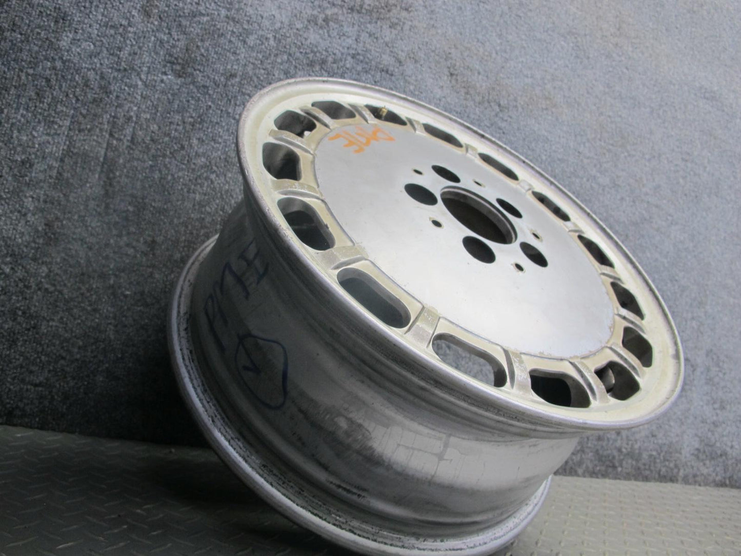 86-89 Mercedes W124 300D Factory R15 15" Wheel Rim 15x6.5J ET49 1244001802 OEM