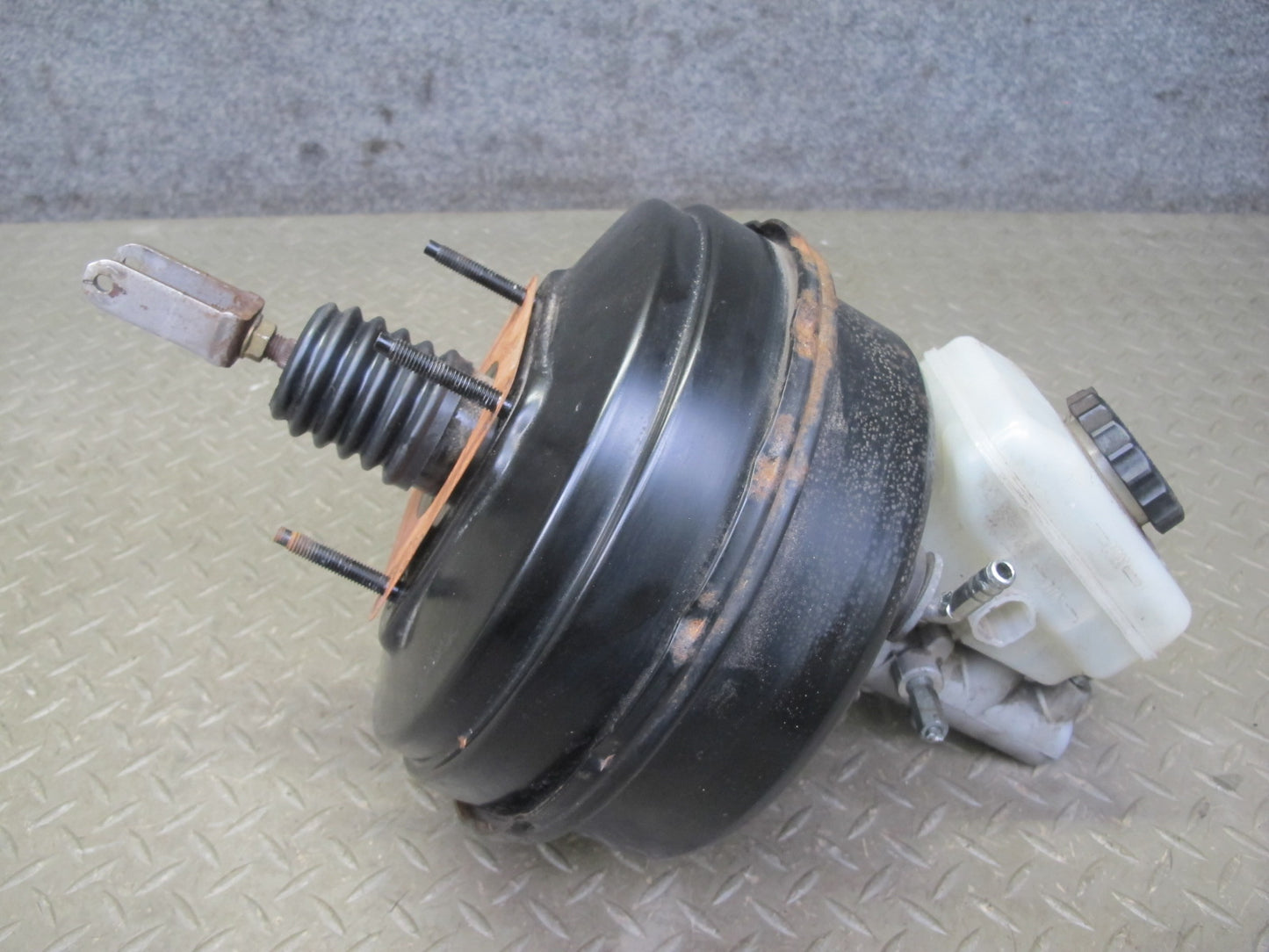 04-06 Lexus UCF30L LS430 Brake Master Cylinder Booster Fluid Reservoir OEM