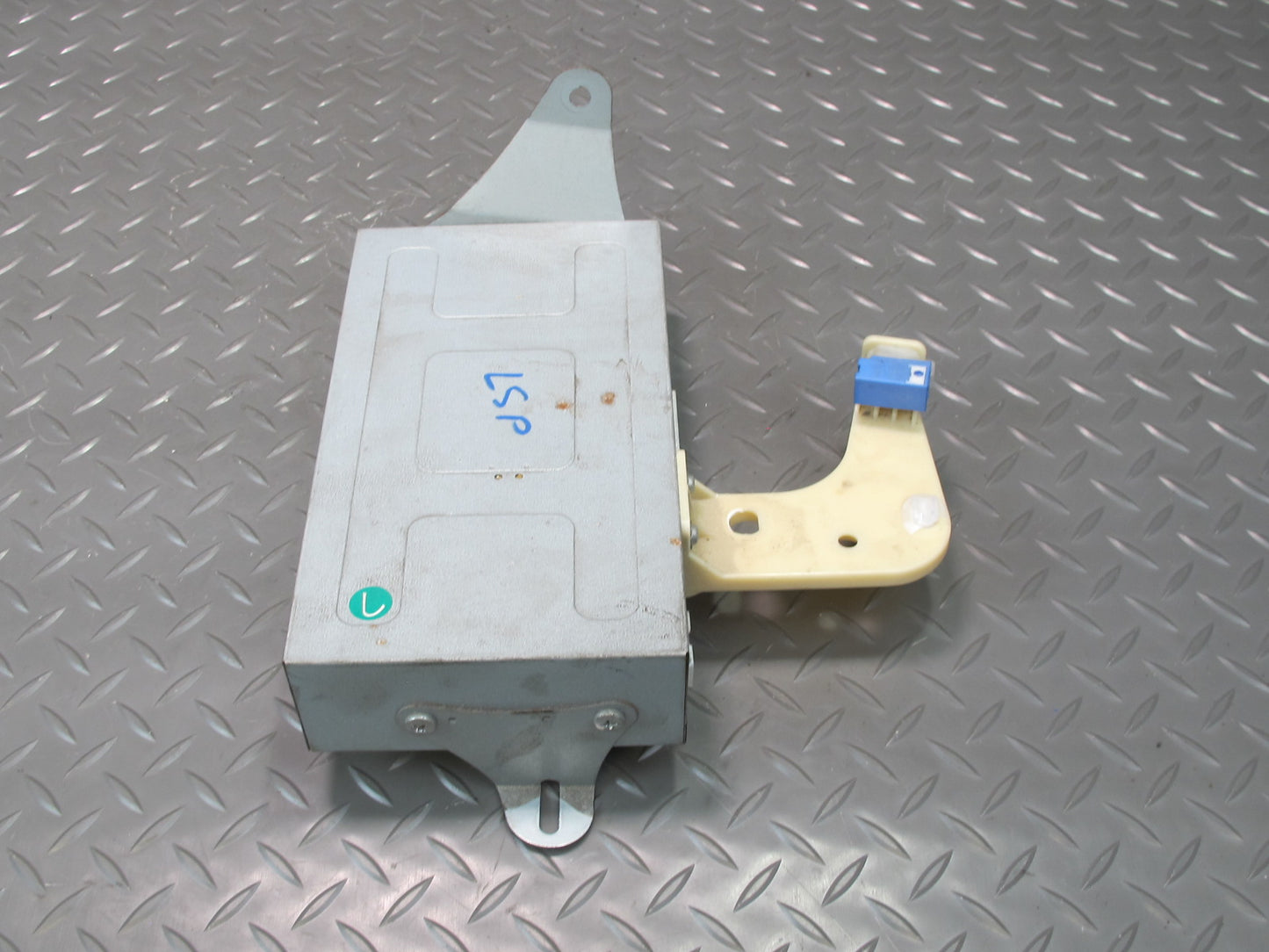 04-06 Lexus UCF30L LS430 Pioneer Audio Radio AMP Amplifier 86180-50190 OEM