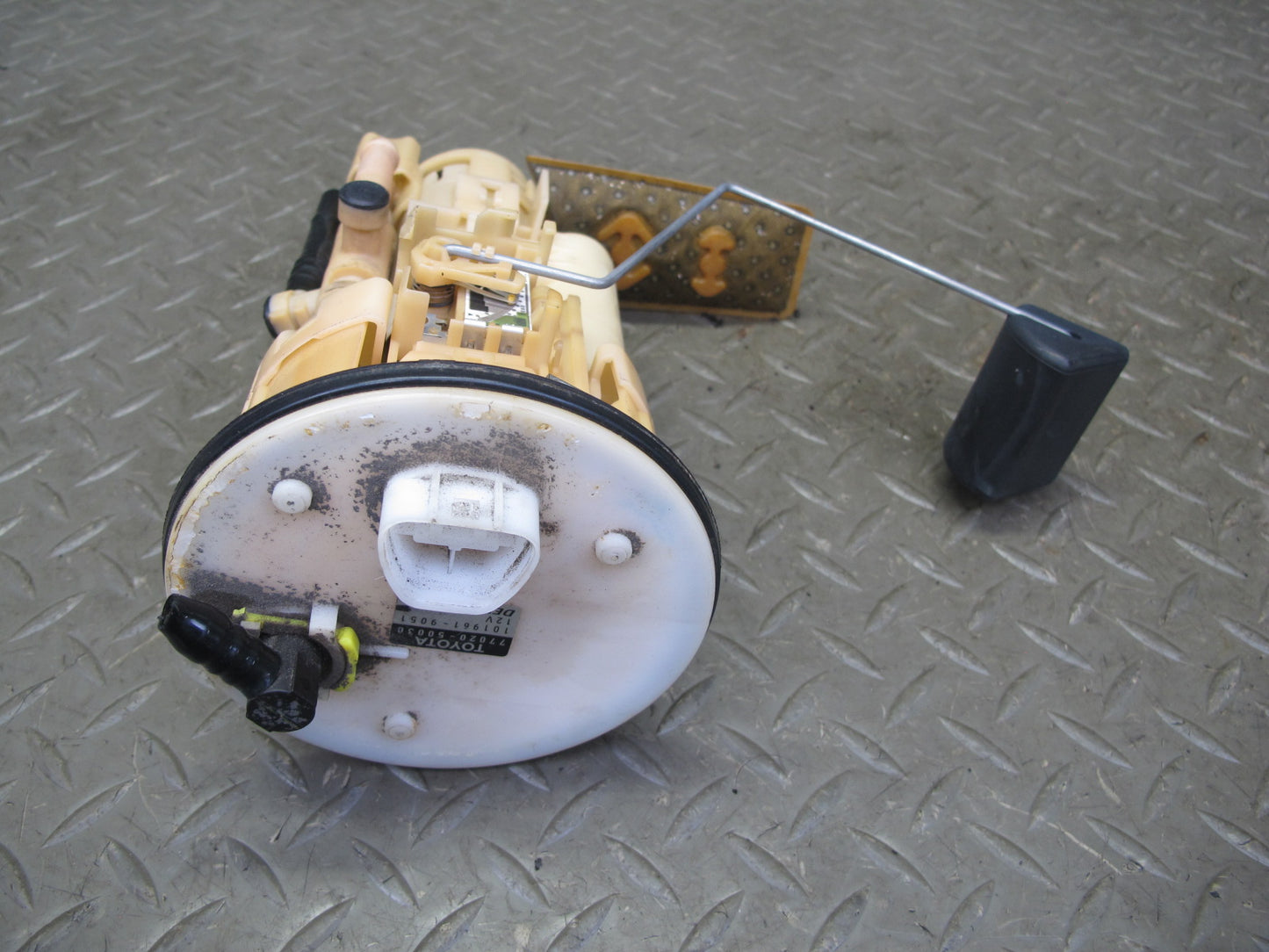 04-06 Lexus UCF30L LS430 Fuel Pump Level Sensor Sending Unit Set OEM