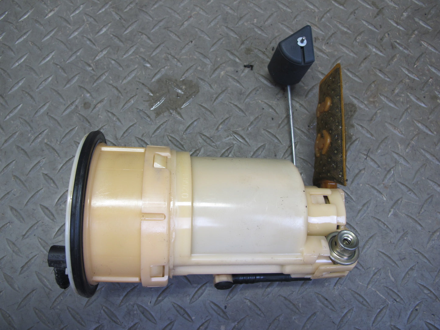 04-06 Lexus UCF30L LS430 Fuel Pump Level Sensor Sending Unit Set OEM