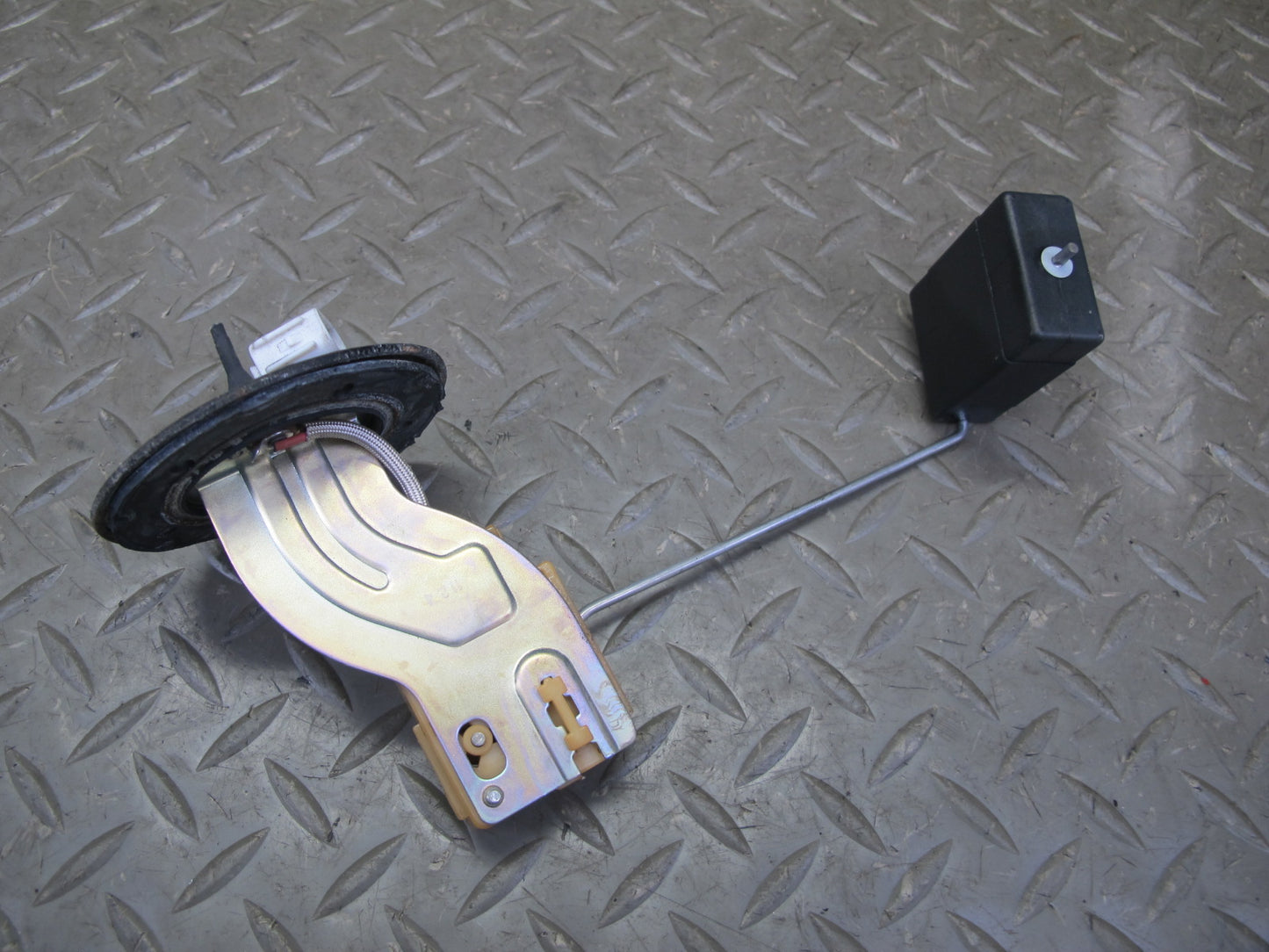 04-06 Lexus UCF30L LS430 Fuel Pump Level Sensor Sending Unit Set OEM