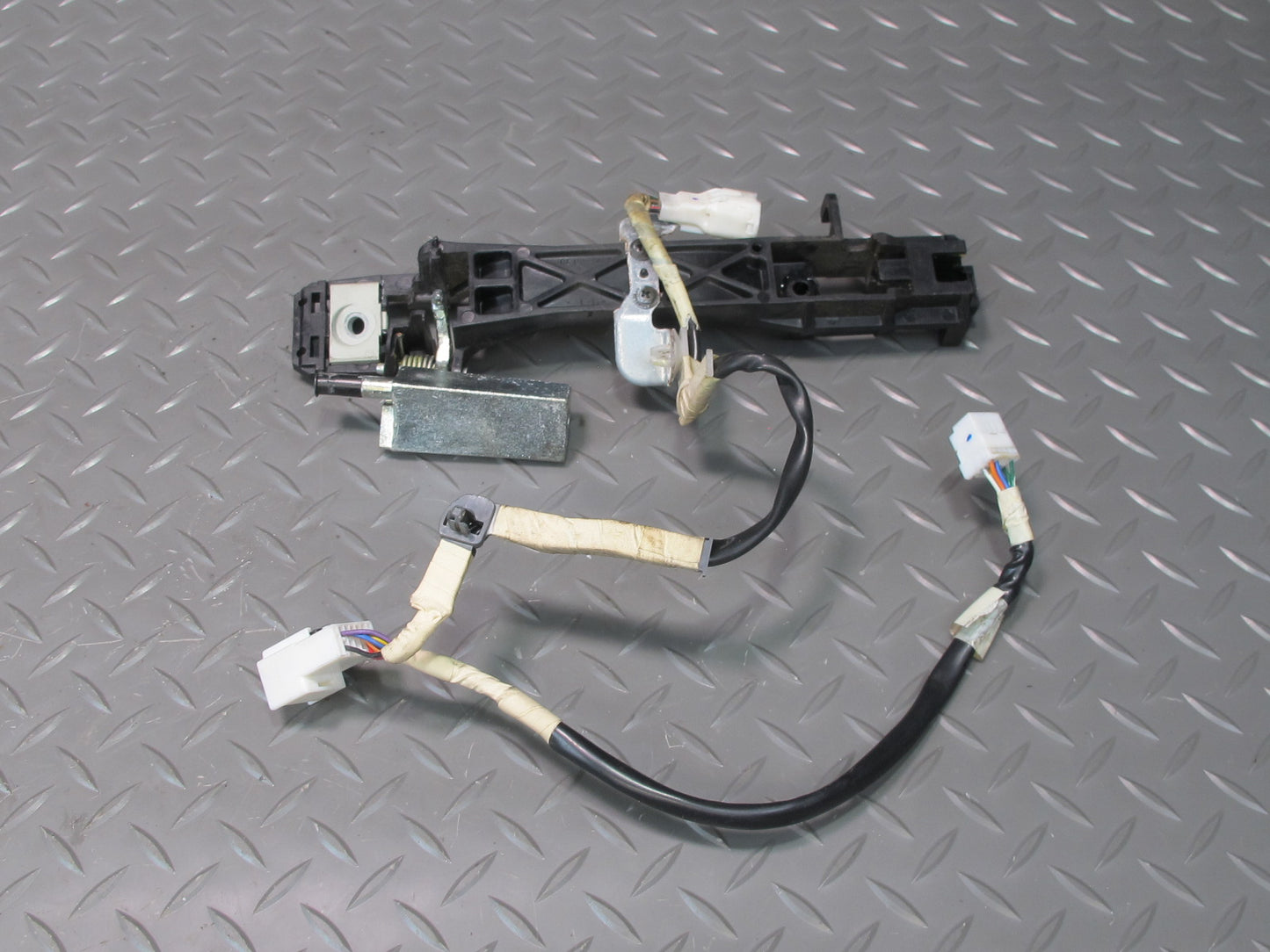 04-06 Lexus LS430 Rear Left & Right Door Exterior Handle Set w Keyless OEM