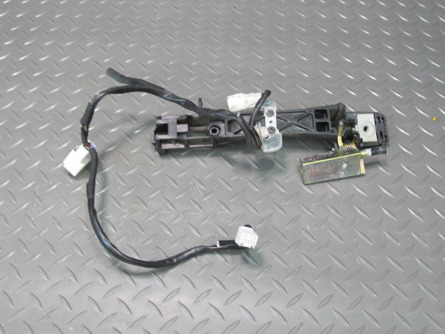 04-06 Lexus LS430 Rear Left & Right Door Exterior Handle Set w Keyless OEM