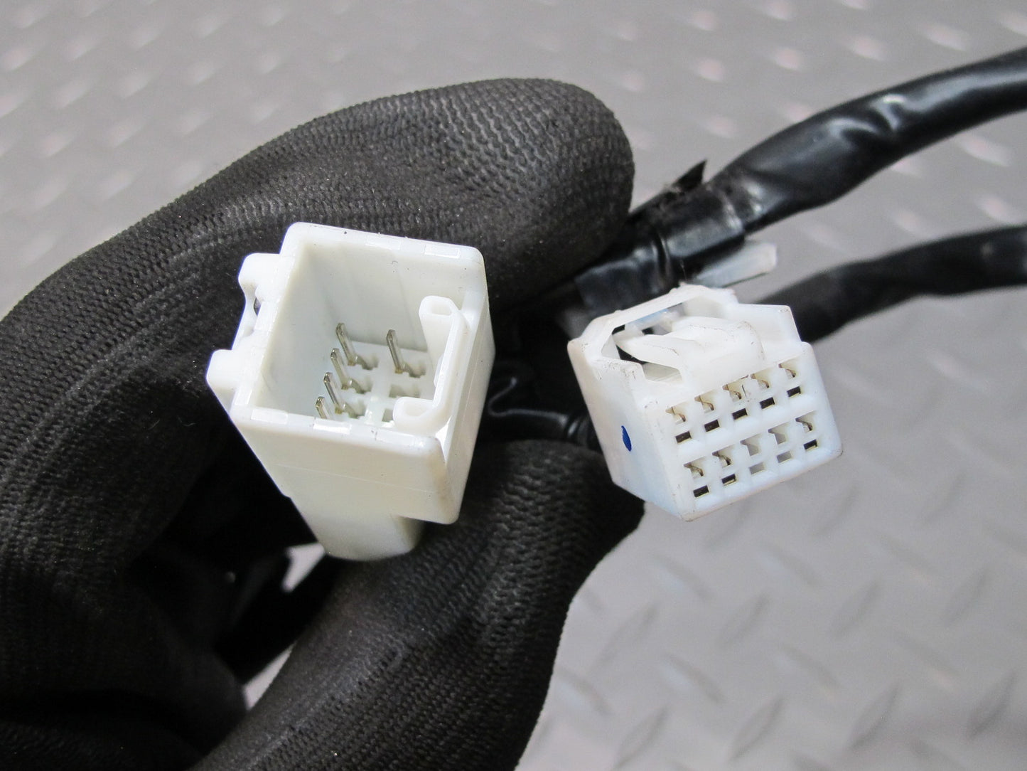 04-06 Lexus LS430 Rear Left & Right Door Exterior Handle Set w Keyless OEM