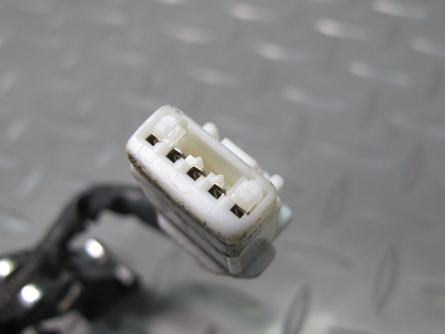 04-06 Lexus LS430 Rear Left & Right Door Exterior Handle Set w Keyless OEM