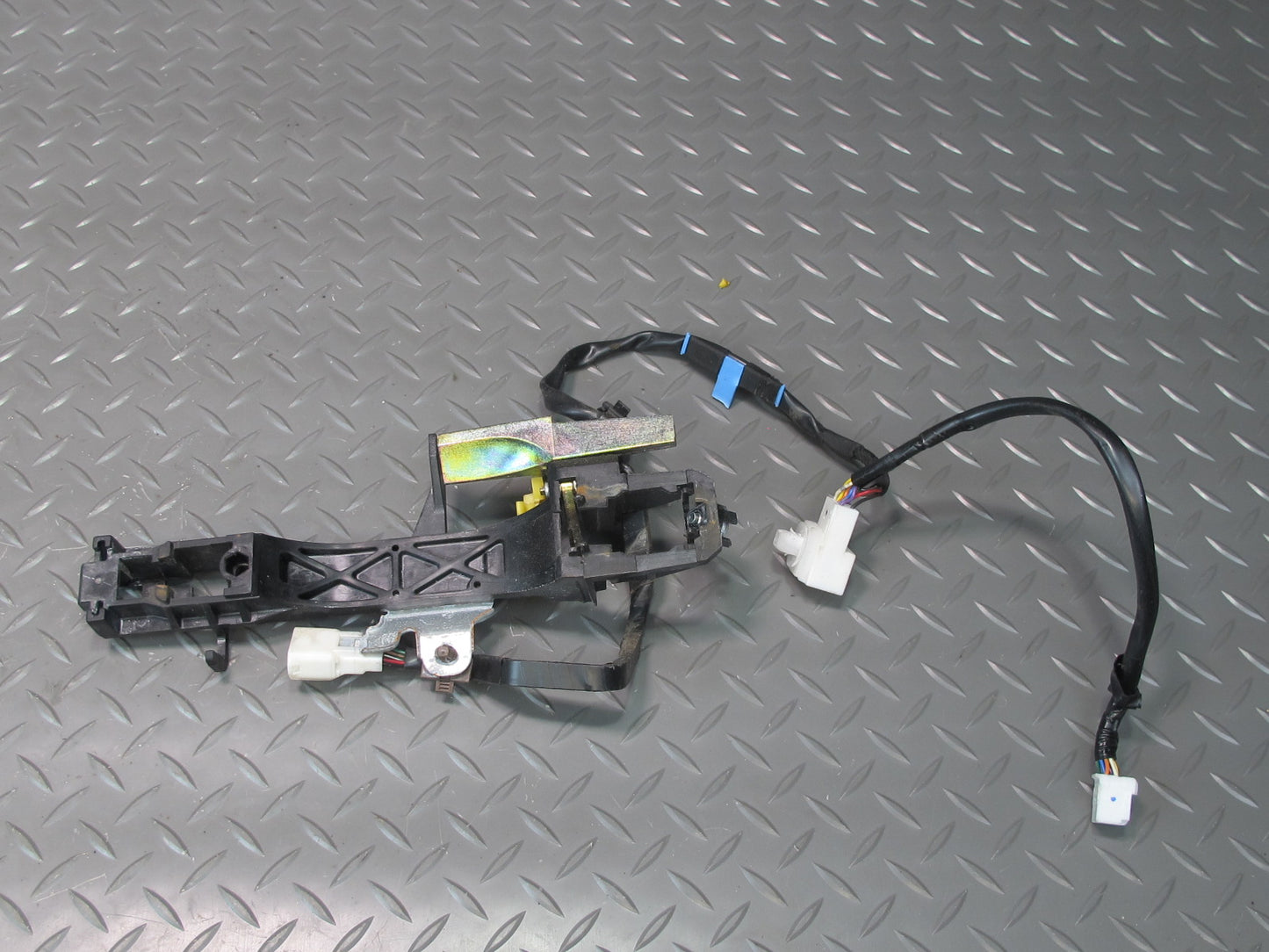 04-06 Lexus LS430 Front Left & Right Door Exterior Handle Set w Keyless  OEM