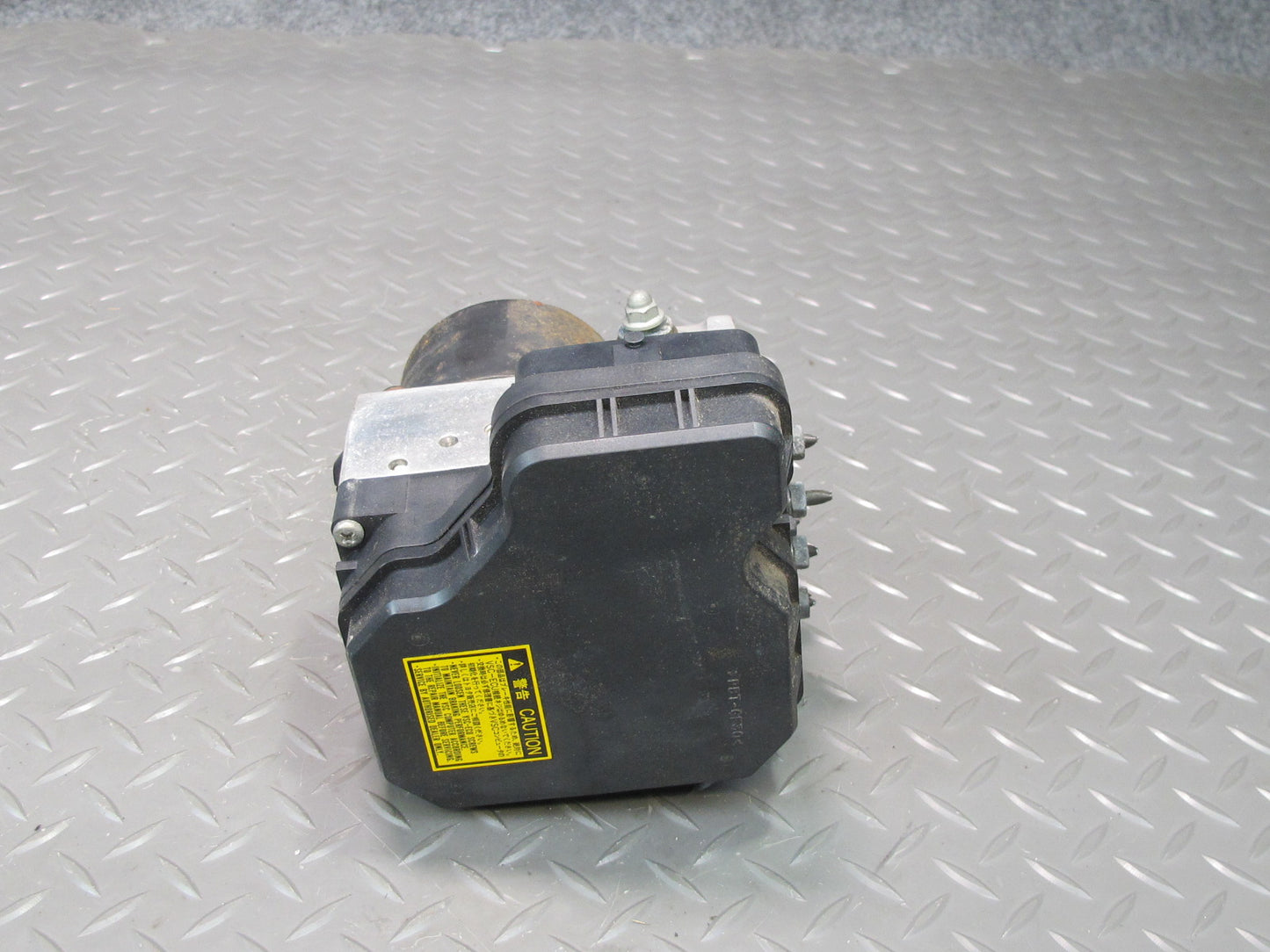 04-06 Lexus UCF30L LS430 Anti Lock Brake ABS Pump Module OEM