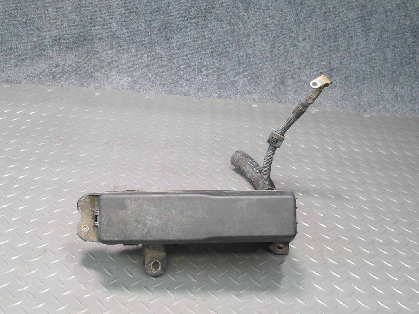 04-06 Lexus UCF30L LS430 Under Hood Junction Relay Fuse Box OEM