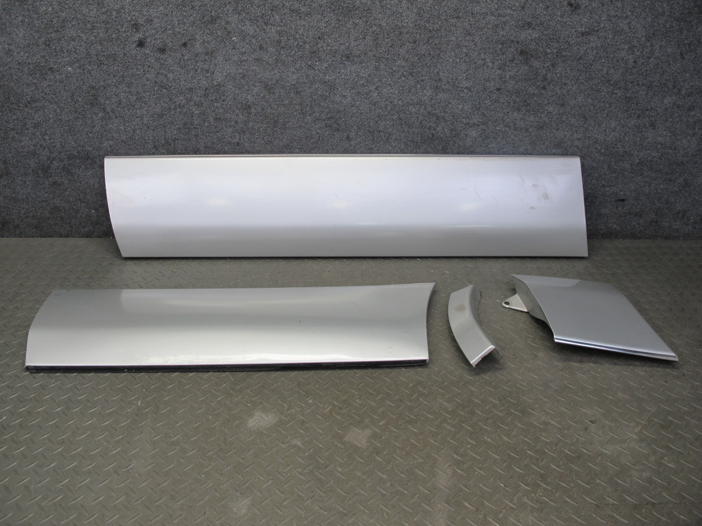 95-00 Toyota Celsior Lexus LS400 Set of 4 Left Fender Door Molding Trim OEM