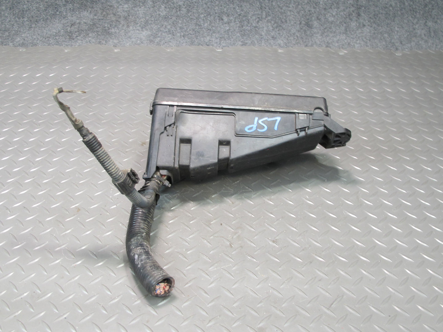 04-06 Lexus UCF30L LS430 Under Hood Junction Relay Fuse Box OEM