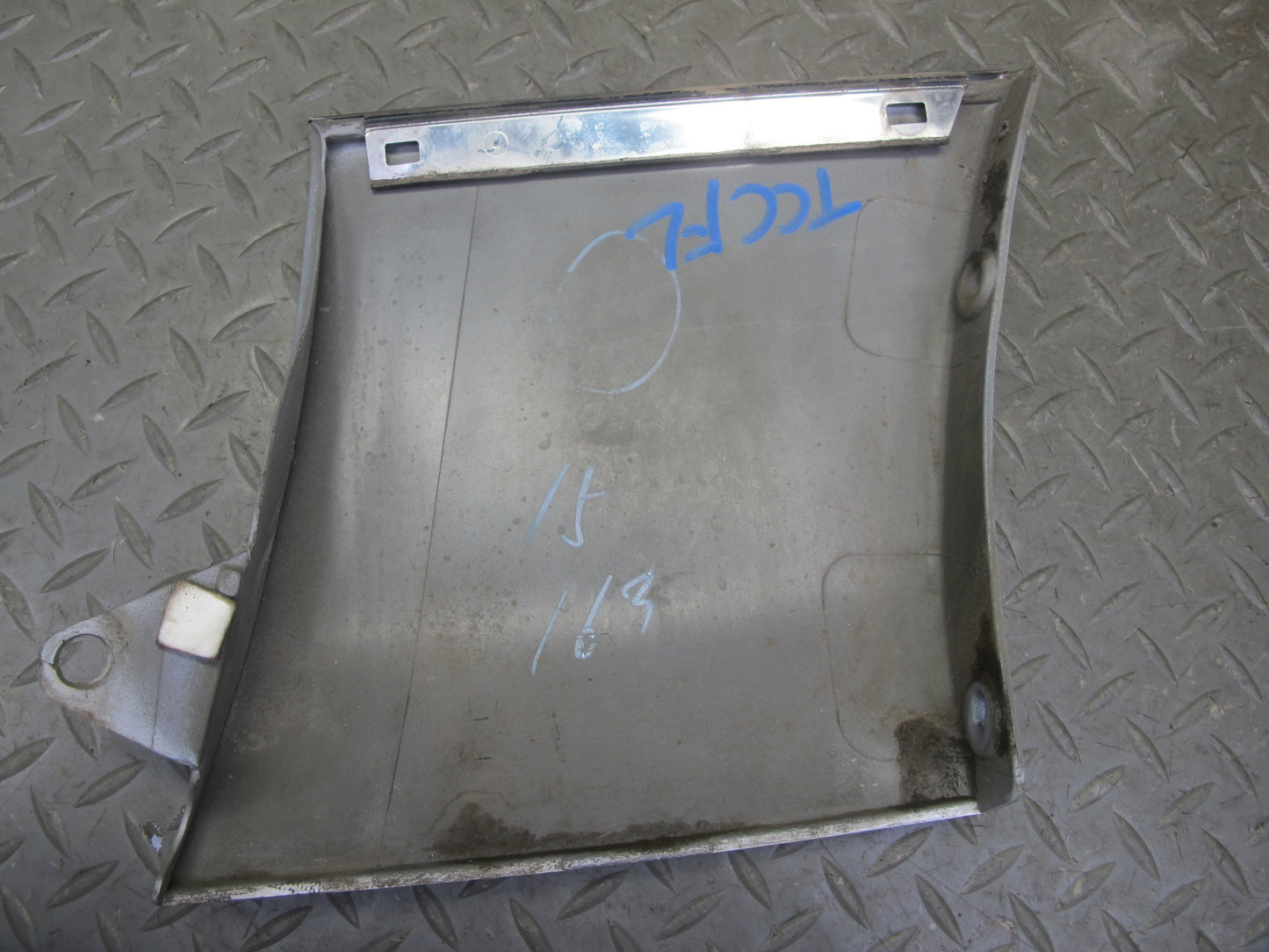 95-00 Toyota Celsior Lexus LS400 Set of 4 Left Fender Door Molding Trim OEM