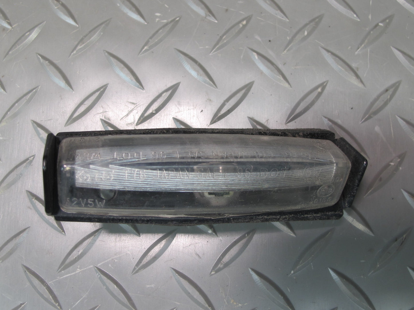 01-06 Lexus UCF30L LS430 Set of 2 Rear Trunk License Plate Light Lamp OEM