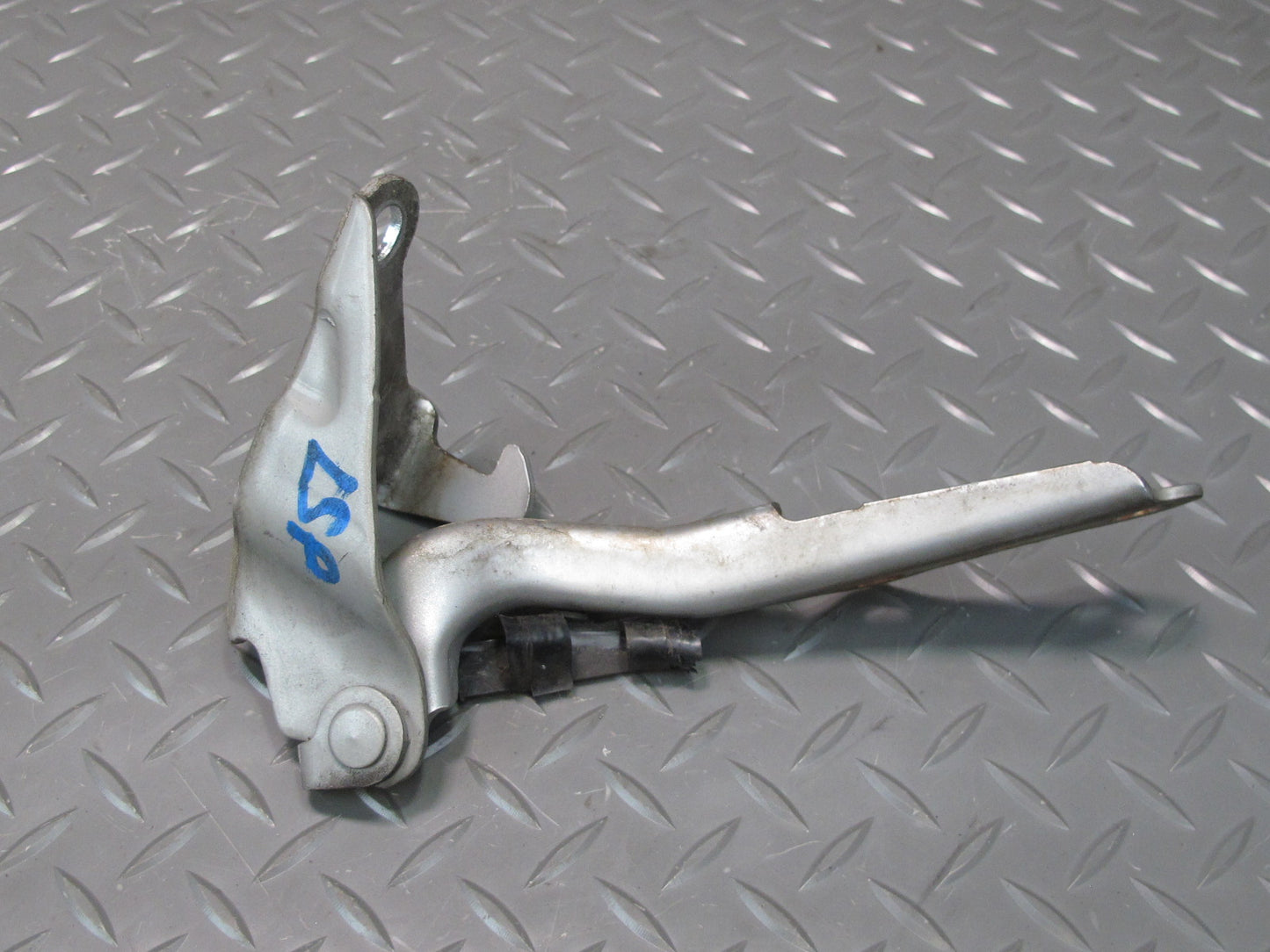 01-06 Lexus UCF30L LS430 Set of 2 Front Left & Right Hood Hinge OEM