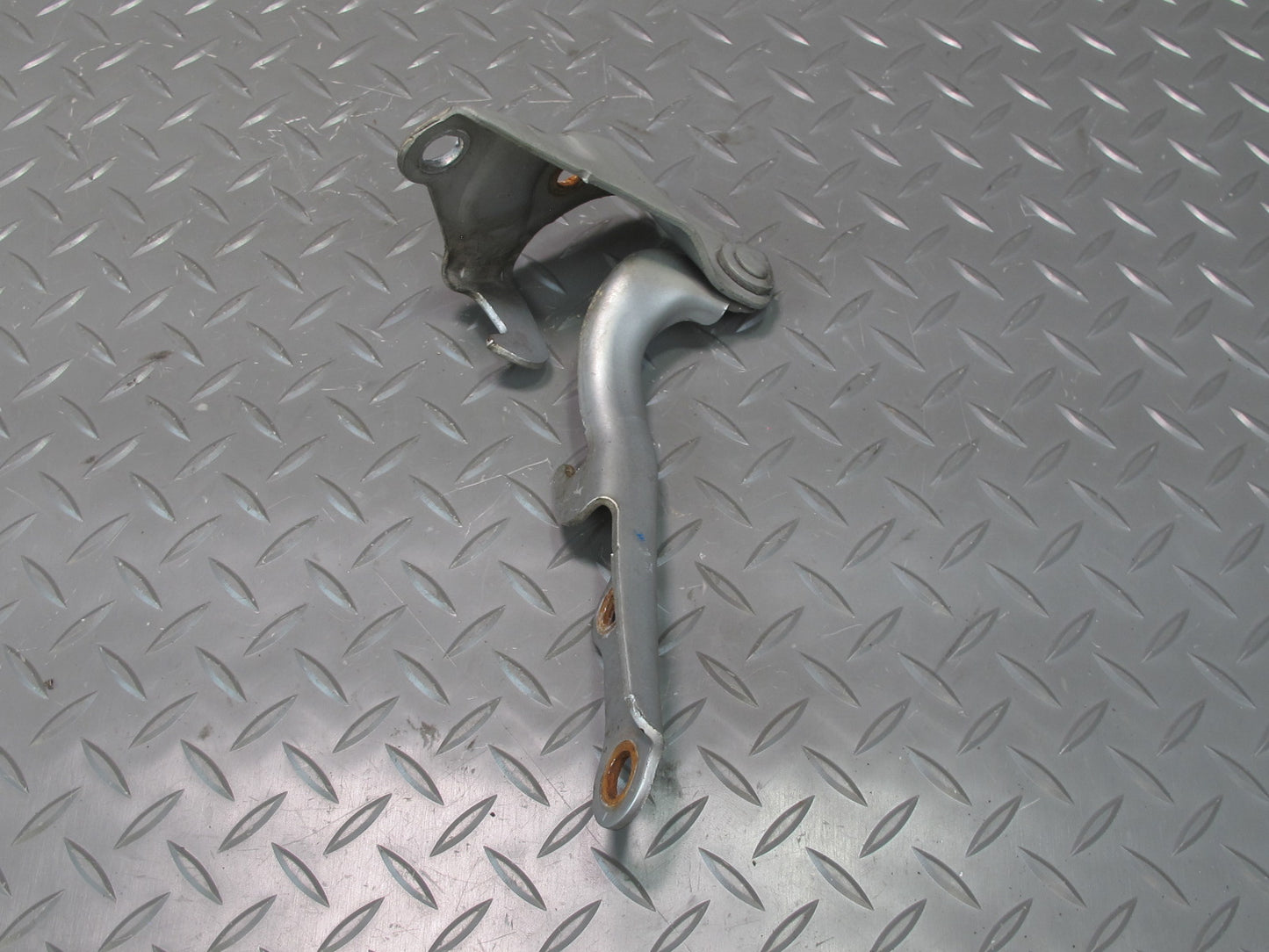 01-06 Lexus UCF30L LS430 Set of 2 Front Left & Right Hood Hinge OEM