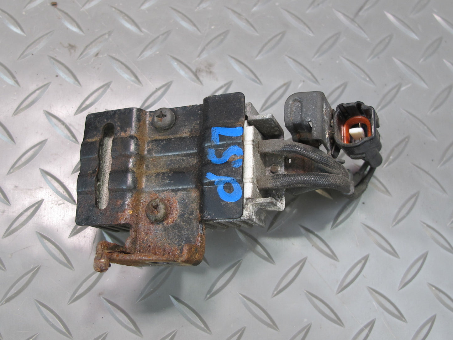 04-06 Lexus UCF30L LS430 Fuel Pump Resistor Module 23080-50140 OEM