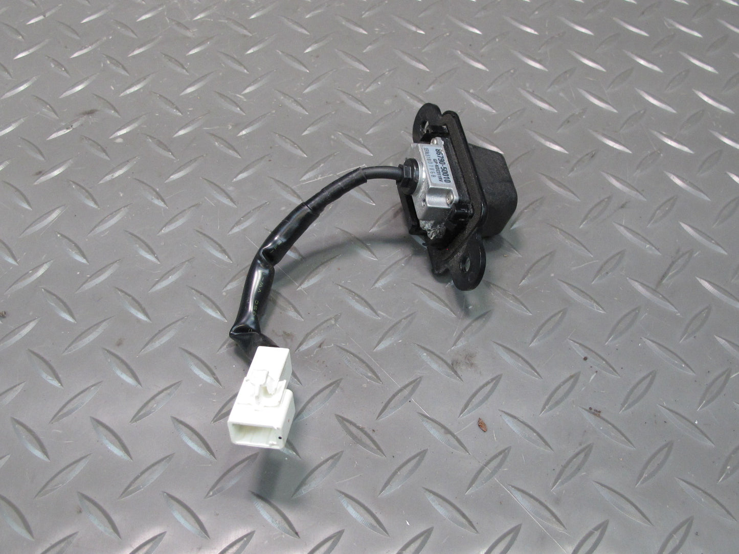 04-06 Lexus UCF30L LS430 Rear View Back UP Parking Camera 86790-50010 OEM