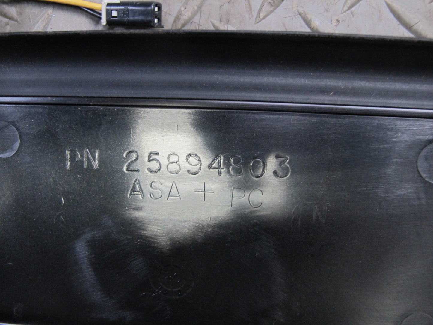 2003-2009 Hummer H2 Rear Trunk Tailgate Liftgate Trim Panel w Third Brake Light